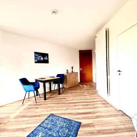Chices Service Apartment Nahe Homburger Uni Klinik Und Technologiepark Mit Loggia Und Kostenlosem Parkplatz Homburg  Exterior photo