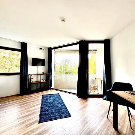 Chices Service Apartment Nahe Homburger Uni Klinik Und Technologiepark Mit Loggia Und Kostenlosem Parkplatz Homburg  Exterior photo